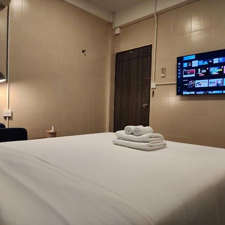 בנגקוק Lo-Ha Guest House, Contactless Check-In מראה חיצוני תמונה